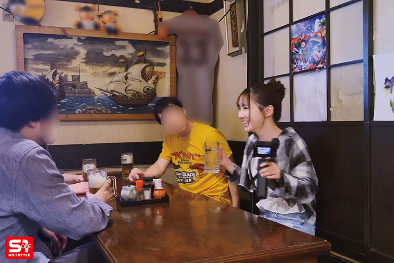 ※絡まれ注意※ 三田真鈴がほろ酔い甘痴女化し素人男子を抜きまくる！ナンパ逆ナン即ハメ即発射なんでもありの爆ヌキ10発はしご酒 サンプル 12