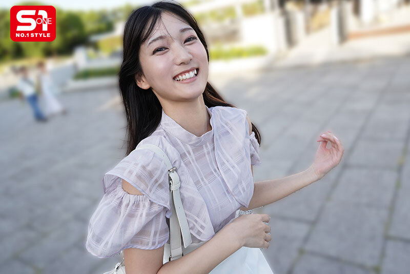 朝一セックスって歯磨き、いる？イチャついて、キスして、たくさん絡み合う、初めてのお泊まりホテルハメ撮り 初美なのか サンプル 2