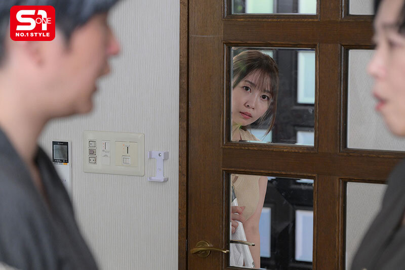 セクハラ義父、意地悪な姑、マザコン夫…結婚ガチャに大外れした巨乳若妻が三者択一ですがったのはキモい義父との粘着性交 夢乃あいか サンプル 8