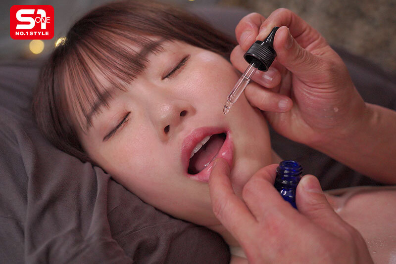 混ぜるな危険！眠剤×媚薬漬け ダウナー異常絶頂 白上咲花 サンプル 6
