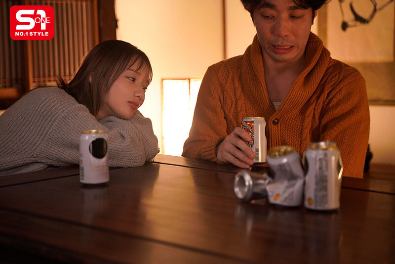 年末年始、古い学生寮で女学生とおじさん管理人が2人きり…禁断シチュに欲情した中年ち●ぽと寂しさ埋めたい若い少女おま●こは相性良すぎて合体し続けた。 兒玉七海 サンプル 3