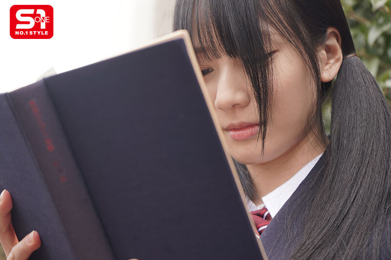 昔イジメてた地味系女子に10年後に再会したら…かわいい痴女に大変身！精子透明になるまで搾り取られたリベンジヌキ同窓会 榊原萌 サンプル 2