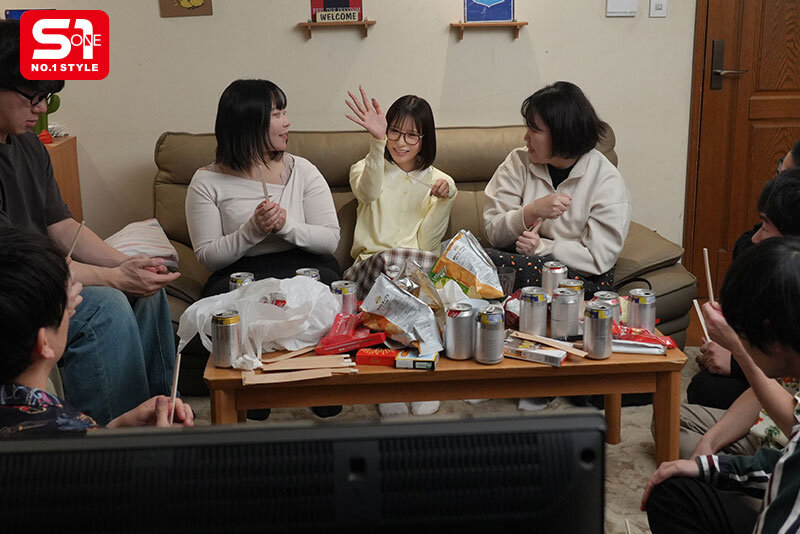 「王様の命令は絶対だよ」地味で大人しい女友達が王様ゲームでエロがり始めて淫乱マ●コになった話 兒玉七海 サンプル 3