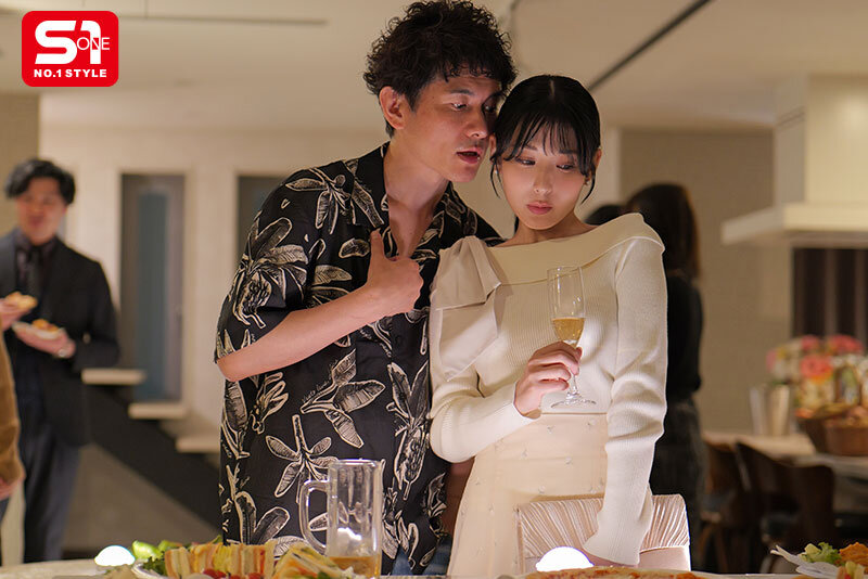 同窓会から始まった裏切りNTR 最低クズ元彼の絶倫ピストンに10年ぶりに滅茶苦茶狂わされ人生で一番乱れ堕ちた最低な私。 金松季歩 サンプル 1