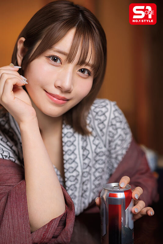 出張先、二人きりの温泉旅館 僕を慕う圧倒的美人な後輩に迫られたら寝取られても仕方がない 河北彩花 サンプル 1