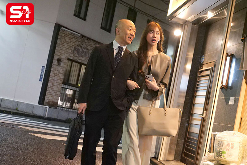 「終電まで挿れさせろ！」9頭身プロポーション愛人と午前0時までの前戯なし即ハメ連射不倫 楓ふうあ サンプル 10