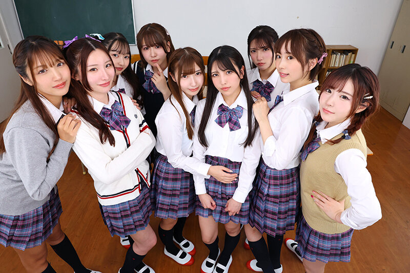 【VR】【8K VR】3年H組ハーレム美少女祭り！ 全員と生中出し放題SP学園祭！ サンプル 2