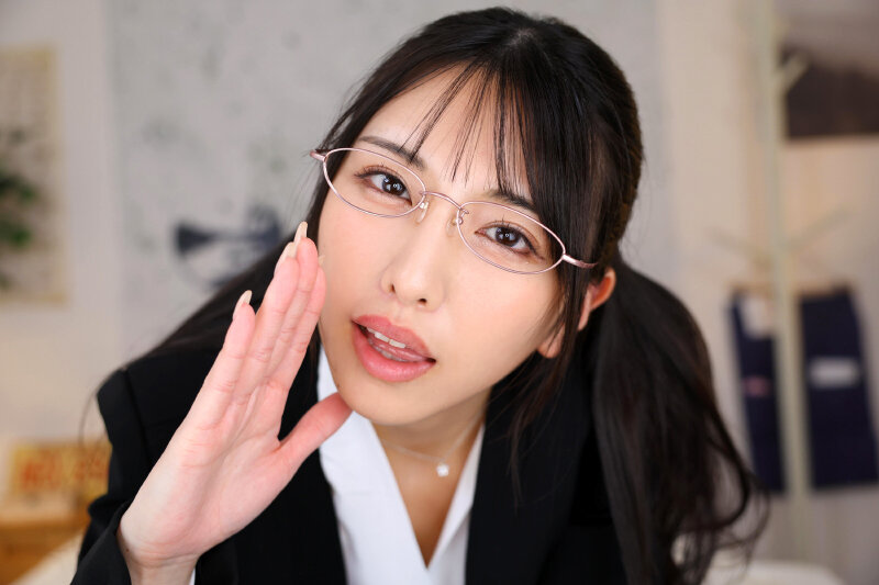 【VR】【8K】会社の為ならあらゆる業務をこなすパーフェクト秘書は、事務的に淡々抜き甘サド寸止め焦らしドS強●連続射精の顔を変幻自在に使い分けて性欲の強いポンコツ社長の射精を処理する。倉木しおり サンプル 3