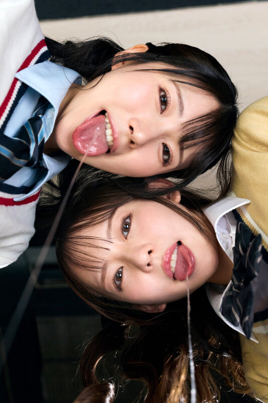 【VR】【8K】追い込むようなつゆだくベロチュウと窒息責めで脳がトロけるまで快楽漬けにされる小悪魔J系コンビの放課後呼吸管理ヘルス 西元めいさ・皆月ひかる サンプル 5
