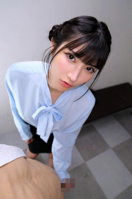 【VR】【8K】無尽蔵性欲のシゴデキ女上司しかいない会社で性処理肉ディルド課に配属されたボク 小野坂ゆいか・胡桃さくら・凰華りん サンプル 4