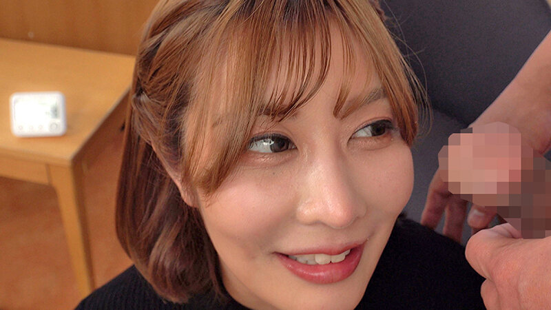 ムッツリスケベな素人娘限定！！男のフル勃起したチ●ポを10分間見せつけられ、パンティを濡らさなかったら賞金！ただし少しでも染みが付いてたら中出しSEX罰ゲーム！！ サンプル 7