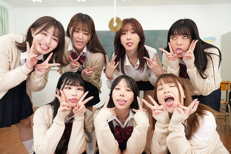 【VR】誰からも相手にされないチー牛（僕）が催●術を使ってクラスを乗っ取る！力を手に入れた僕とチー牛友達は生意気な女子生徒2人を洗脳して逆襲SEX！ 花狩まい 胡桃さくら サンプル 7