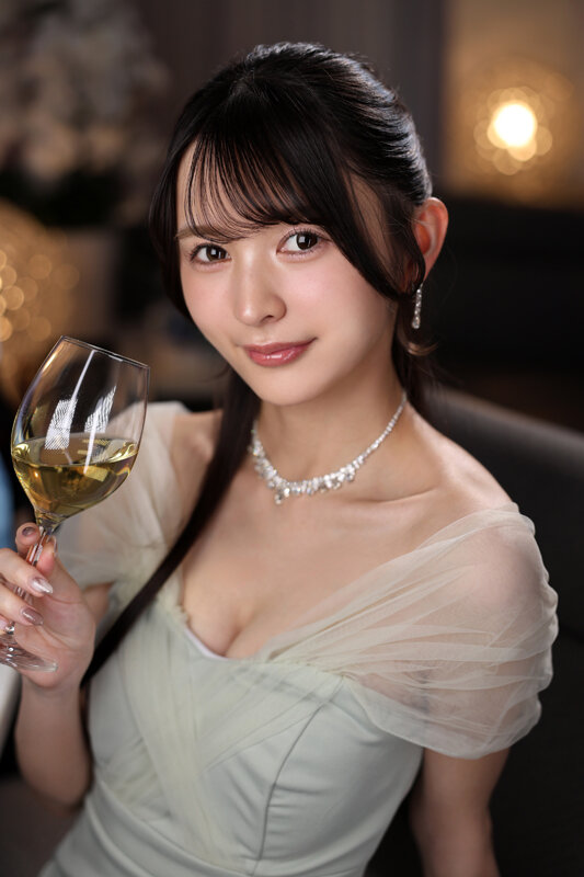 【VR】これぞ8K！顔面特化アングルVR ～顔面偏差値が高いラウンジ嬢と最後の濃厚不倫SEX～ 幸村泉希 サンプル 6