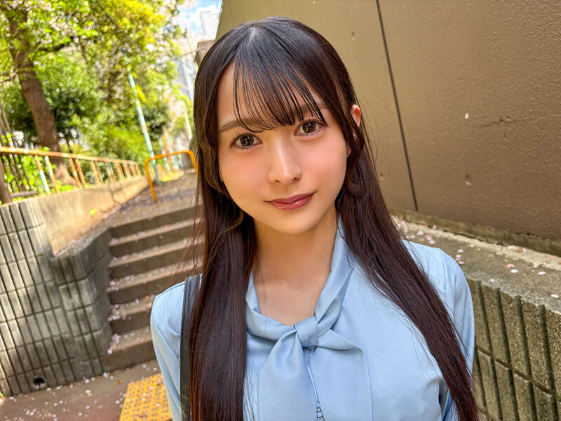 【VR】これぞ8K！顔面特化アングルVR ～顔面偏差値が高いラウンジ嬢と最後の濃厚不倫SEX～ 幸村泉希 サンプル 7