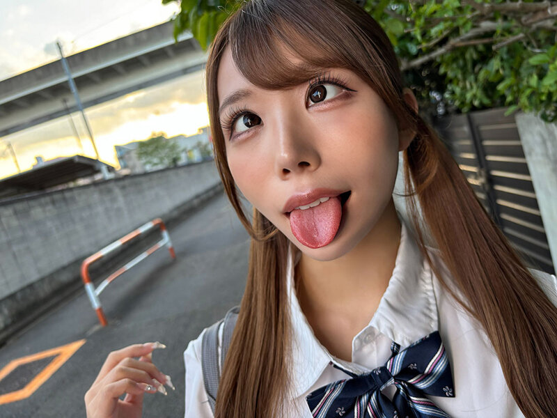 【VR】アヘ顔面特化！ クラスのアイドルがJ●裏バイト！？【顔面最強xアヘ顔】を連発！アヘ顔中出しSEX！！ 尾崎えりか サンプル 6