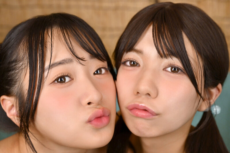 【VR】【8K】僕のことを大好きなあざとちっぱいたちが秘密の場所で無邪気ソープごっこ！～おせっせ交互騎乗位でぬるぬるチ●ポ奪い合い～かほちゃんゆなちゃん サンプル 7