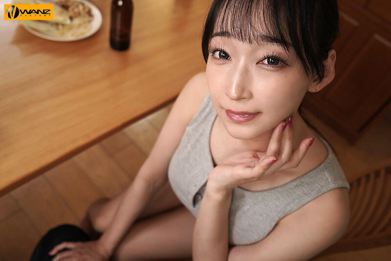 妻が近くにいるのに...義姉と家庭内不倫 僕にだけ聞こえるコッソリ耳元淫語と密着騎乗位で痴女ってきます。 蓮実クレア サンプル 2