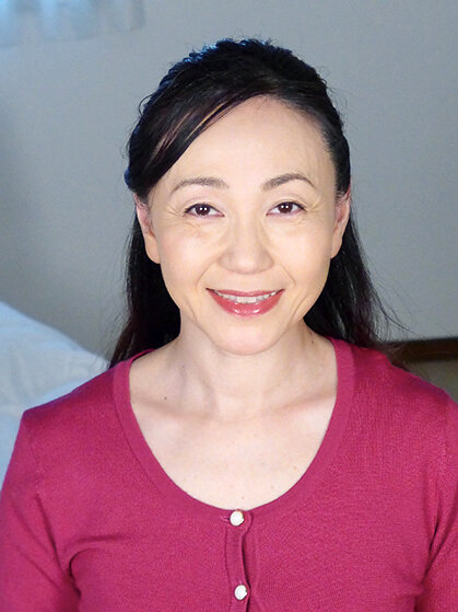 熟妻ドラマ 突然訪ねて来た職員に無理やり咥えさせられて… 夫の上司を誘惑してイヤラしく腰振る妻（RD-13561） サンプル 2