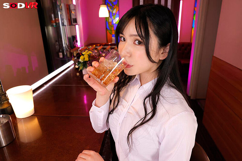 【VR】【8K】クソむかつくバリキャリ女上司を立場逆転で完全拘束状態！屈辱の下剋上SM調教で絶頂開発で鬼イカセ！！！ 塩見彩 サンプル 4