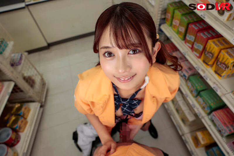 【VR】【8K】新人コンビニバイトちゃん 仕事をサボって逆誘惑SEX三昧 北岡果林 サンプル 6