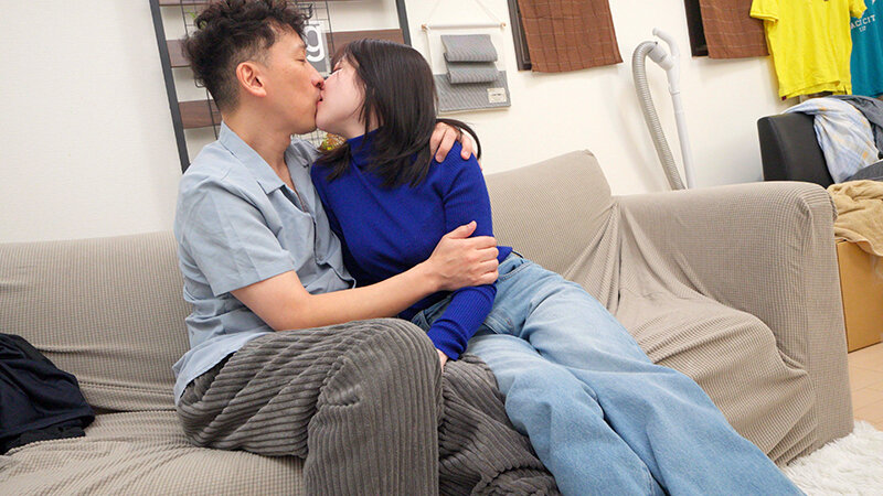 週に1回僕の家に来てくれてヌイてくれる近所の人妻 ～キスするだけで興奮汁をビショビショに垂らしてエロがってくる～ パチンコ店員 えま 34歳 河北笑茉 サンプル 15