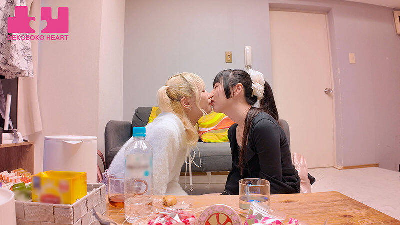 もっとお互いの事を知りたくて、プライベートも仲良しな2人が、ごはんを食べてシャワー浴びて朝までたくさんキスをしてまだ知らない‘好き’を知る1泊2日のお泊りデート 足立める・希咲那奈 サンプル 9