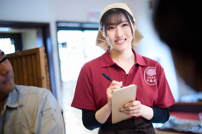マチアプで出会ったヤリマンおばさんは僕の行きつけ蕎麦屋で働く普通の主婦だった。 サンプル 3