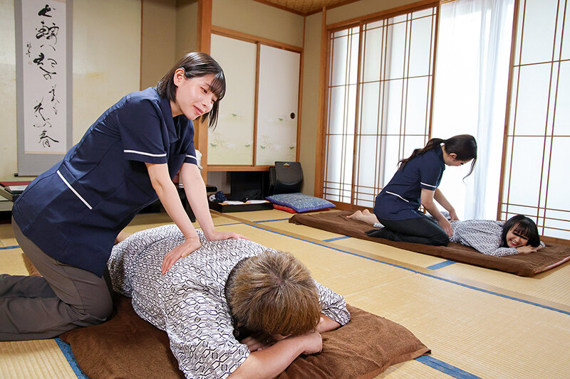 「おちんちん硬くしちゃダメじゃないですか」愛妻との子作りのために溜め込んだ精子を全ヌキ！！寝取り好きの巨乳人妻マッサージ嬢に嫁の目を盗んで誘惑され何度も中出しさせられた温泉旅行 サンプル 3