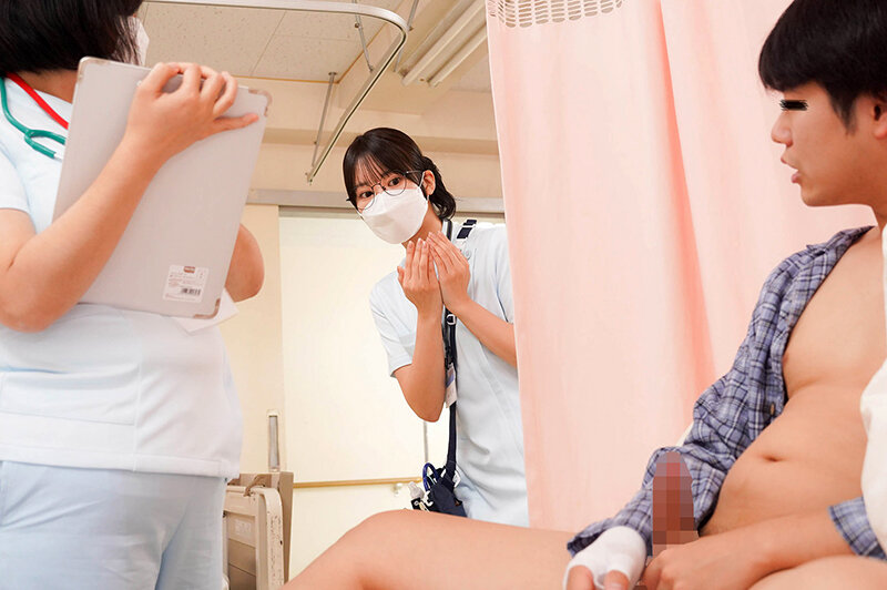 「私でよければお手伝いしましょうか？」地味巨乳看護師さんが僕のオナニーのお手伝い？！怪我でセンズリが上手くできない僕を見るに見かねて優しく乳首舐め手コキで射精させてくれたVOL.2 サンプル 12