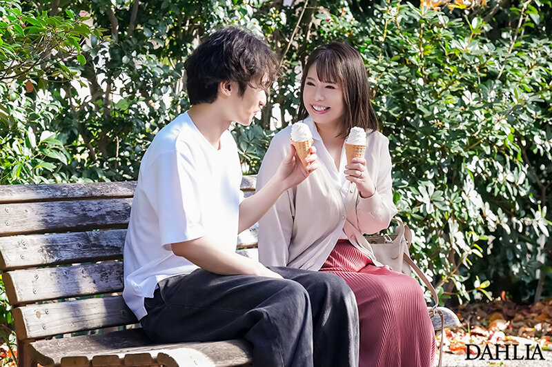 8月31日ー。叔母と僕の夏休み最後の汗滲む’かけこみ’中出し日記。 水彩あき サンプル 10