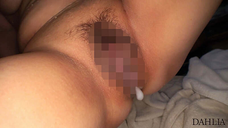 欲求不満の巨乳人妻と温泉旅行でハメ狂う 中出しW不倫性交 水彩あき サンプル 7