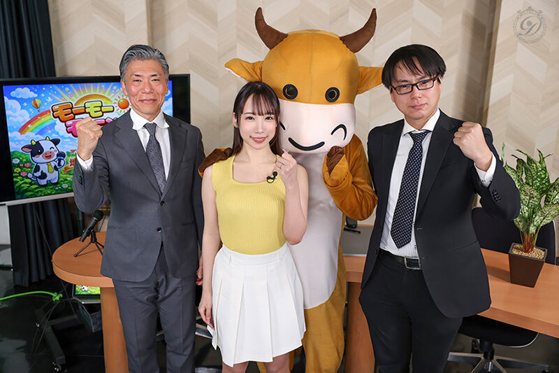 マスコットと女子アナウンサー今日の天気は荒れ模様…。‘国民的’人気女子アナの『電撃結婚！！』それは、マスコットまでも嫉妬に狂わせて…。 与田りん サンプル 1