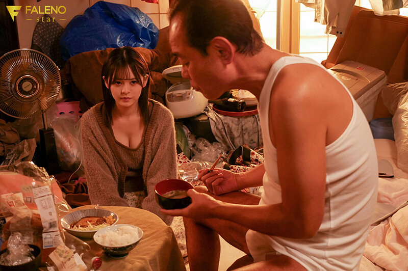 ゴミ部屋に住む臭チ〇ポおじさんと美少女の性交4時間ベスト【FALENOマニアック特選】 サンプル 3