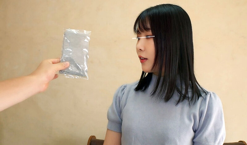 パンツが染みたら即アウト！某下着メーカーのモニターとして参加した女性たちがM字になって執拗な攻めに耐え抜けば報酬GET！！！果たして何人が耐えられるのか！？【配信限定vol.1】 サンプル 7