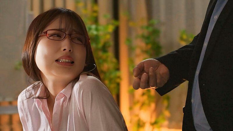 パワハラ女上司の裏の顔～部下に強くあたり散らし、人格否定までする裏で社長の前では従順な玩具だった～ 葉月まゆ サンプル 8