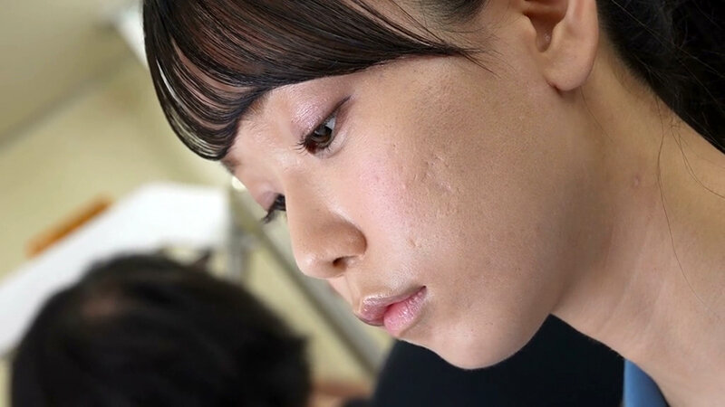 濃厚接吻痴● 満員電車で身動きが取れずイカされ快楽堕ち トロける舌絡めで絶頂する教員と生徒～ターゲットC子編～ サンプル 1