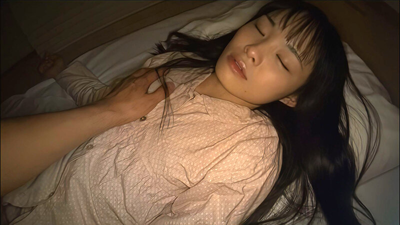 【AIリマスター】成長して親とお風呂に入ることを嫌がり始めた愛娘が「最後だよ」と付き合ってくれた温泉旅行 初芽里奈 サンプル 16