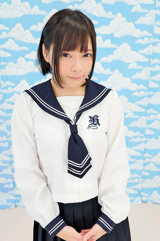 池袋で見つけた優しい女子校生に18cmメガチ○ポを素股してもらったらこんなヤラしい事になりました。 一条みお サンプル 1