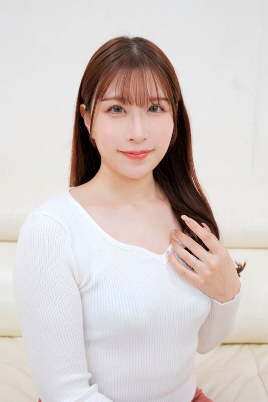 素人奥様ナンパ 童貞君の包茎チ○ポむいて洗ってあげてもらえませんか？ 久しぶりに見るギンギンチ○ポに発情！優しく筆おろしセックスしてくれました！ 斎木香住 サンプル 1
