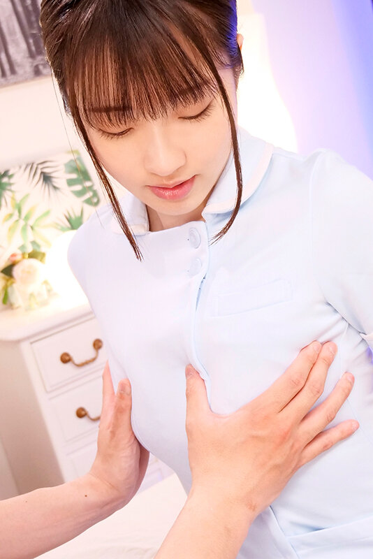リアル白衣の天使ナースさんに童貞に悩む男の介抱をしてもらいました！！ ナースの裸体にギン勃ちしたチ〇ポをズブリ！生中出しで童貞卒業させてくれました！ まいなさん 白羽舞菜 サンプル 3