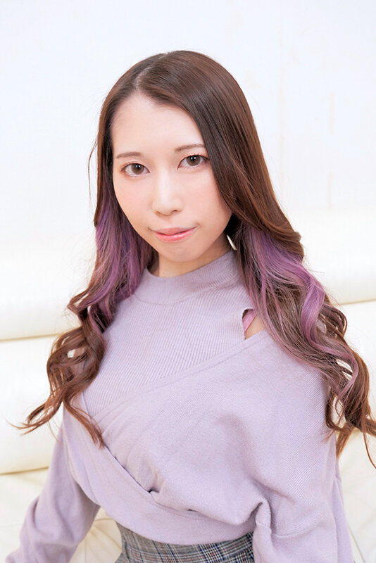対戦相手は巨根AV男優！？罰ゲームは即ハメ生中出し！かわいすぎるシロウト女子大生が必死にイキ耐える 凄いテク我慢ゲームにチャレンジ！ 椎菜える サンプル 1