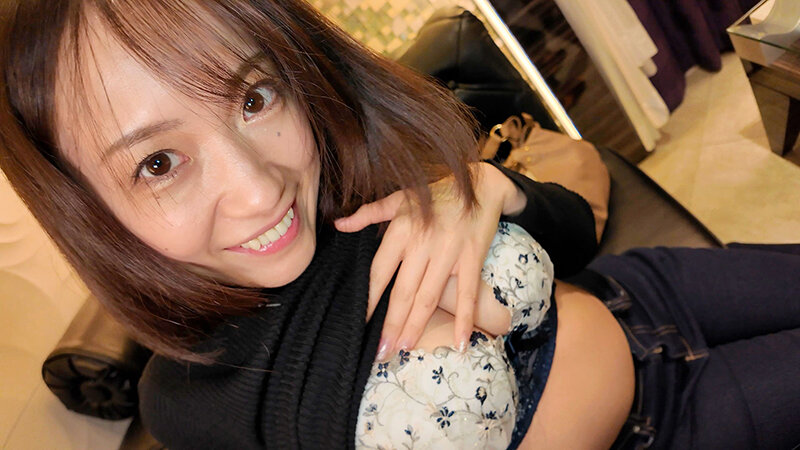 職場で知り合った美人パートの長瀬麻美さんは人生で一度も精子を飲んだことが無いみたいで、ラブホ飲みで距離感縮めてSEXしたらゴックンしてくれたので旦那が帰宅するPM22:00まで何度も精飲と中出しをした。 サンプル 6