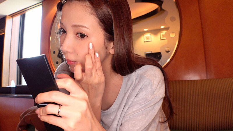自宅で潮吹きしたくないからラブホで思いっきり潮吹きしたい！人妻セフレ友田彩也香と夜から朝にかけて1泊2日のイチャびちゃ不倫デート サンプル 15
