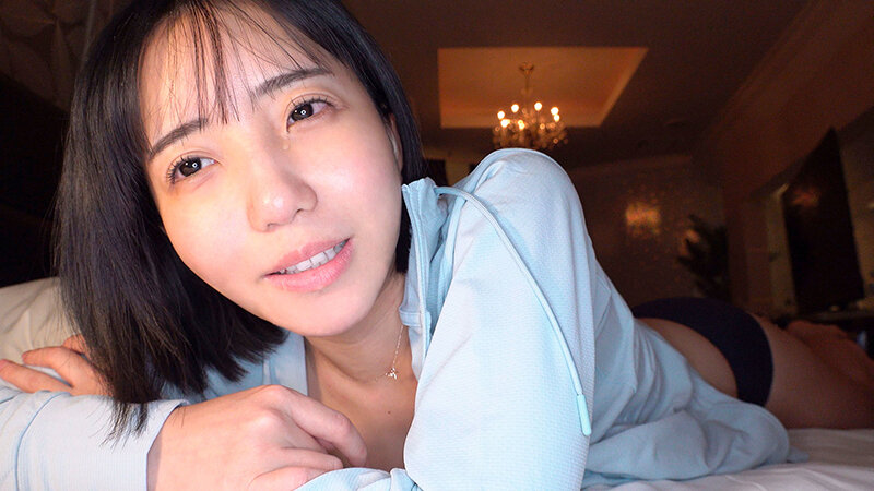 園内で知り合った保育士さん美咲音と2-3回軽いデートをした後に今度は1日中会いたいと誘われたのでドライブすると信号待ちでキスされホテルデートを持ち込まれ何度も精飲と中出しをせがまれた サンプル 18