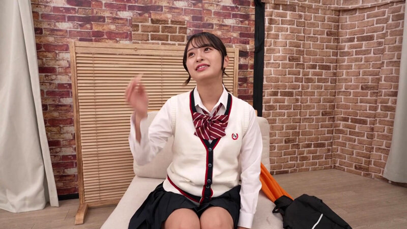 部活帰りのデカ尻女子〇生限定！外したら即ハメ中出し壁尻スタイルDE利きバイブチャレンジ！極太バイブで膣奥を刺激されスケベ尻丸出しイキ潮噴射が止まらない！！～れな編～ サンプル 1