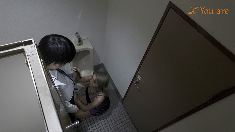 トイレまで来る肉食系痴女バチ黒ギャルM男のデカ〇ンに「ヤバい」連発でヤバイキマジ中出し！ 黒咲華 サンプル 2