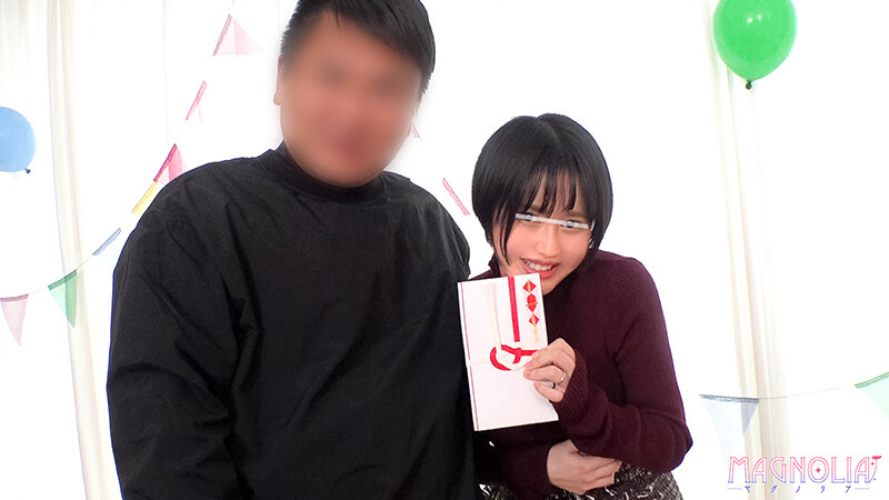 『仲良し夫婦限定！壁穴から顔を出したまま身体にイタズラを受けて連想ゲーム！』笑顔の素敵な巨乳人妻が挑戦！性感帯をおもちゃで責められ漏れ出る喘ぎ声！ゲーム続行不可レベルのイキっぷりで連続中出しNTRセックス！！【街角素人モニタリング♯まや♯25歳】 杉浦みなみ サンプル 10