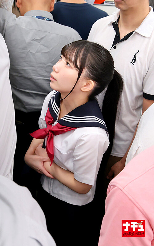 連射電車2 ちっちゃい女の子を独占して精子が尽きるまで何発も射精したい サンプル 15
