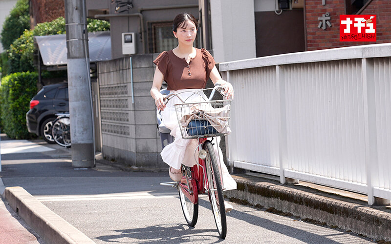 中に出してもいいから止まってください！！！押さえつけて逃がさないエンドレス奥突きバウンドピストンでイキ壊れた女5 巨乳人妻編 サンプル 15
