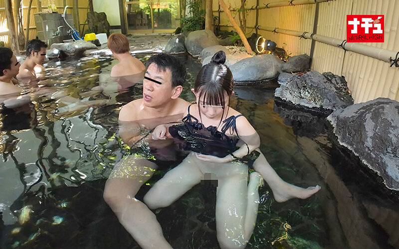 離婚してもう会えないエロい乳首した人懐っこい義娘と最後の温泉旅行で小さなマ○コをこじ開け中出しするまでの記録 サンプル 14